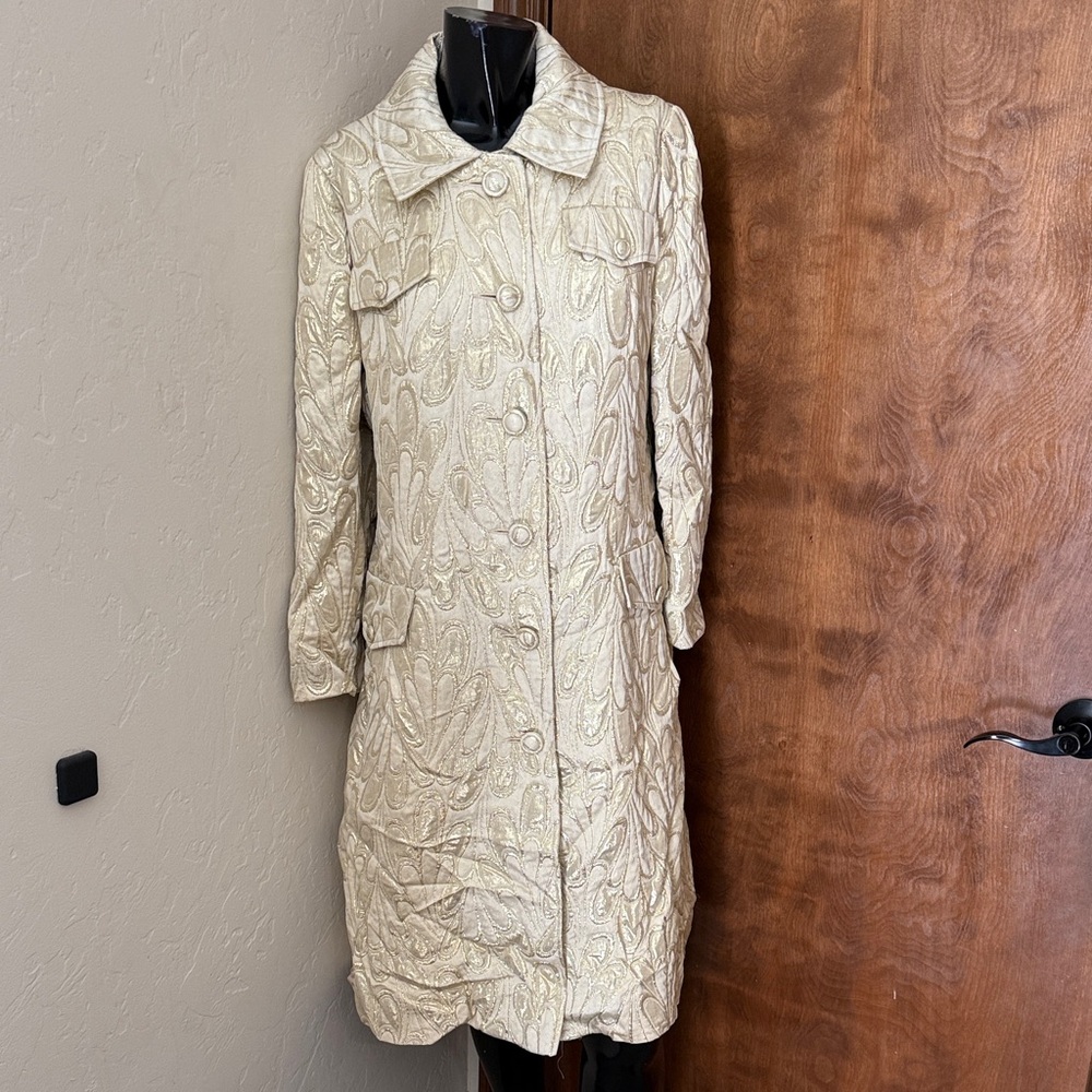 Vintage Elegant Cream and gold Women's Coat